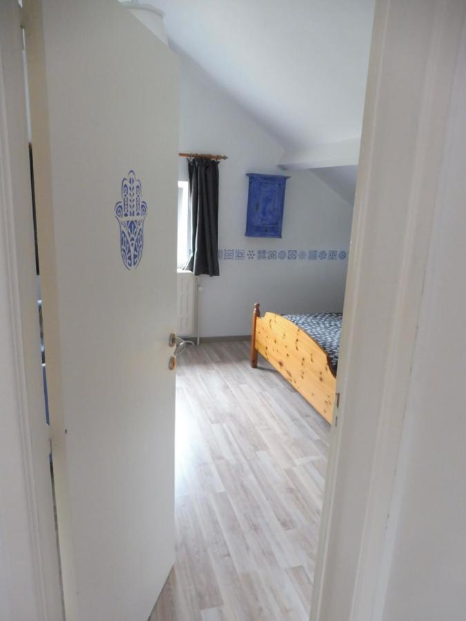 La Lustinoise B&B 외부 사진