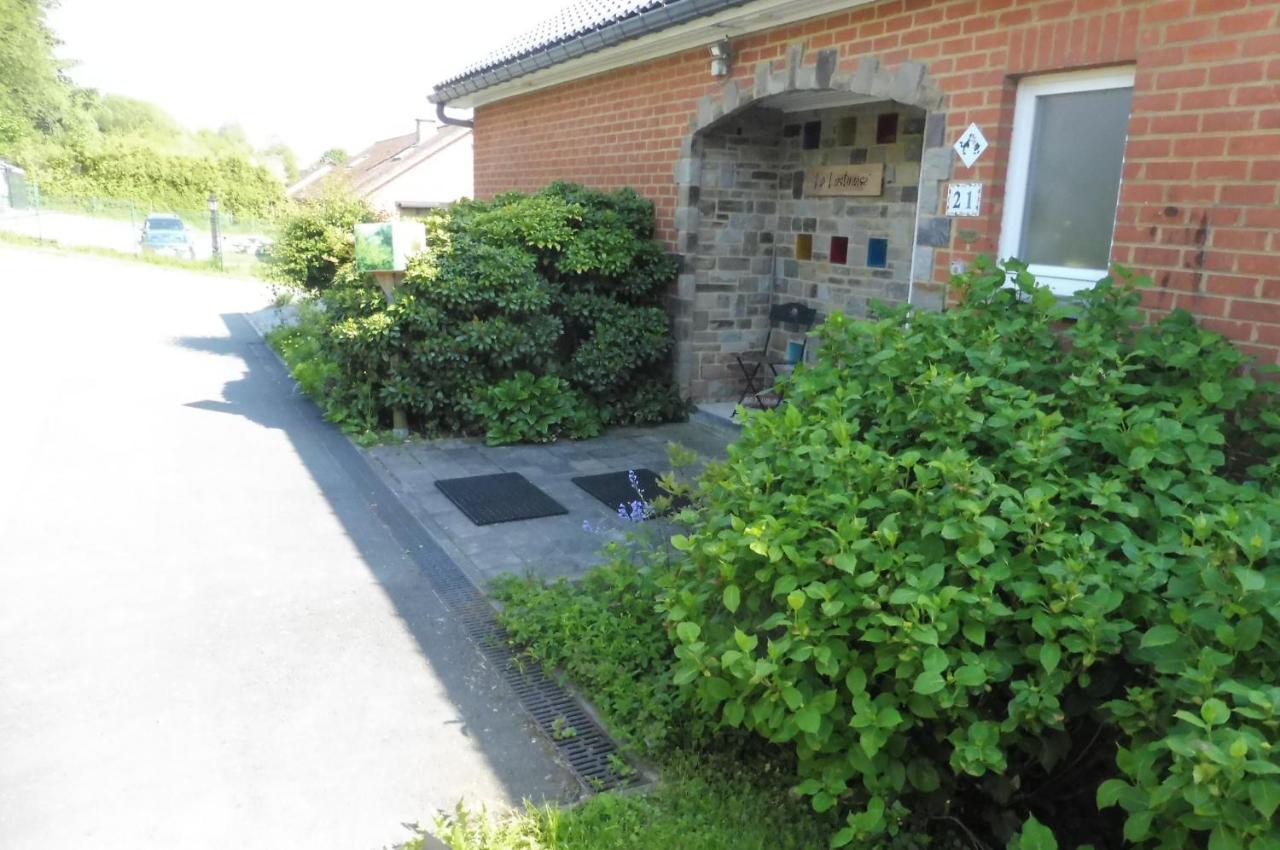 La Lustinoise B&B 외부 사진